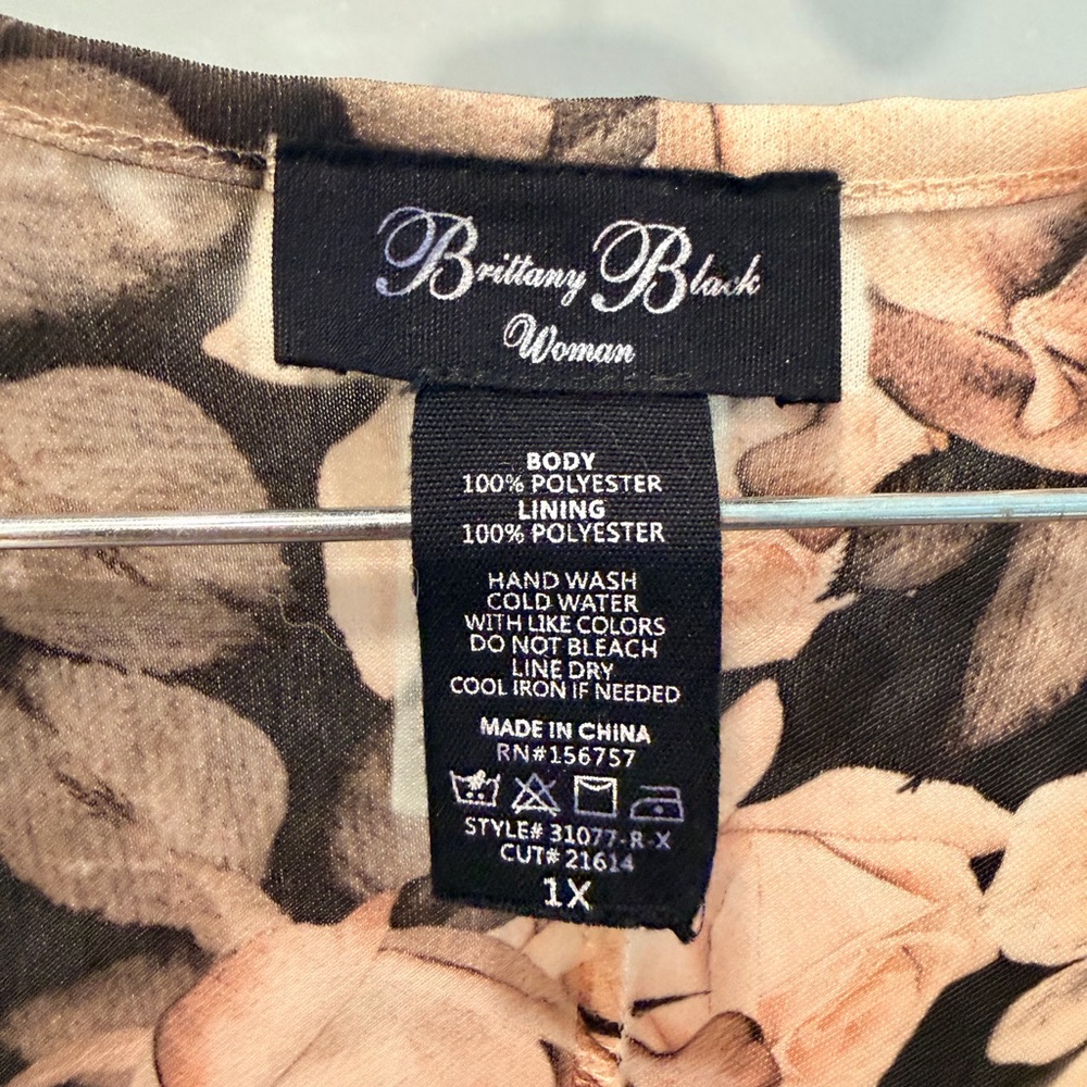 Brittany Black Lace Floral Top - Picture 3 of 6